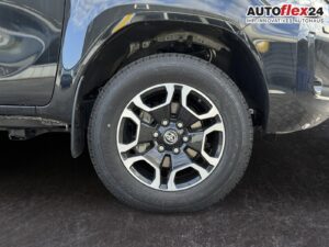 TOYOTA Hilux Executive Double Cab 4x4 AHK 360° 4 x S... Bild 9