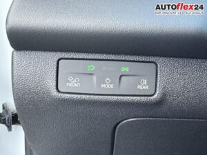 VW T-Roc R-Line 1,5 eTSI DSG LED Plus Anhängerku... Bild 24