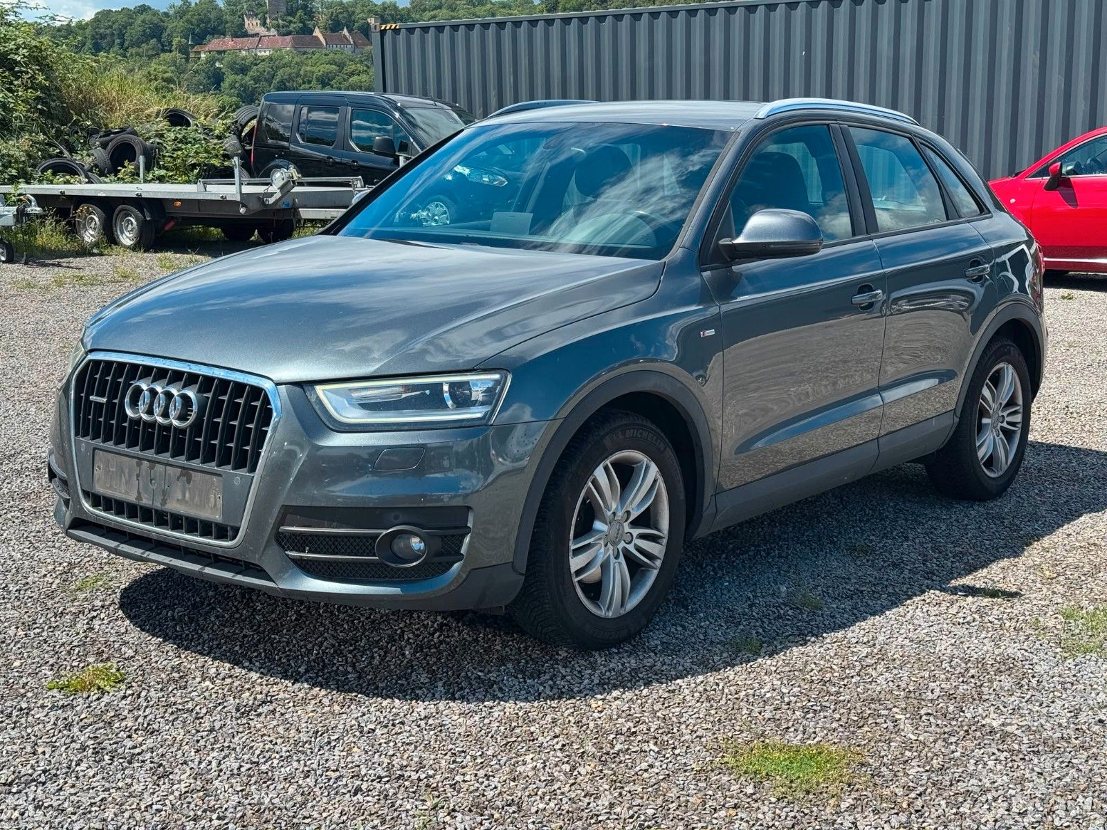 AUDI Q3 2.0 TDI quattro S Line AHK PDC STHZ