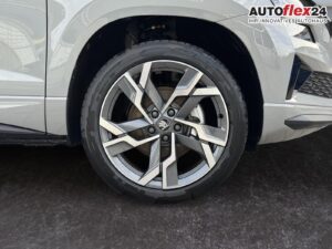 SKODA Karoq Sportline 2,0 TSI 4x4 DSG 2ZKlimaautoma... Bild 8