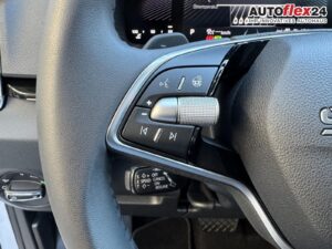 SKODA Karoq Extra Plus 2,0 TDI DSG 2Zoklima 2xEinp... Bild 14