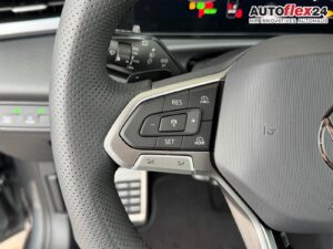 VW T-Roc R-Line 1,5 eTSI DSG LED Plus Anhängerku... Bild 14