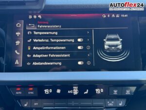 AUDI A3 S line TFSI 150 tronic AHK Matrix ACC elHk... Bild 27