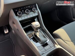 SKODA Karoq Sportline 1,5 TSI DSG 2ZKlimaautomatik ... Bild 17