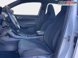 SKODA Karoq Sportline 1,5 TSI DSG Pano Standh Navi ... Bild 29