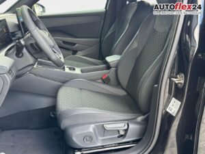 VW T-Roc R-Line 1,5 eTSI DSG LED Plus Anhängerku... Bild 29