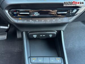 HYUNDAI i20 Black Edition 1,0 T GDI DCT-7 Navigation ... Bild 17