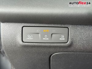 VW T-Roc R-Line 1,5 eTSI DSG LED Plus Anhängerku... Bild 27