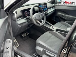 VW T-Roc R-Line 1,5 eTSI DSG LED Plus Anhängerku... Bild 12