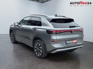 VW T-Roc Life 1,5 eTSI DSG LED Plus Anhängerkupp... Bild 6