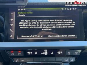 AUDI A3 S line TFSI 150 tronic AHK Matrix ACC elHk... Bild 23